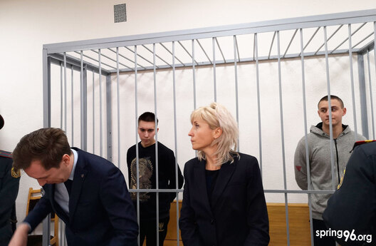 Іван Комар і Мікіта Емяльянаў у судзе Іван Комар і Мікіта Емяльянаў у судзе