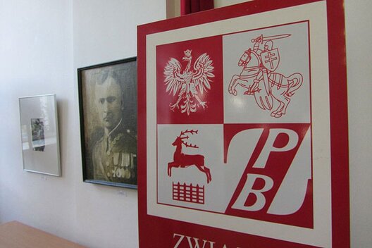 eyyut7gw8aijt7q.jpg eyyut7gw8aijt7q.jpg