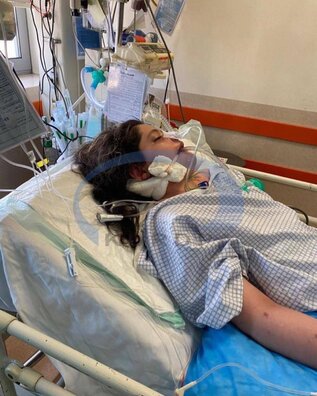 Махса Аміні ў шпіталі пасля затрымання (twitter.com/AlinejadMasih)  Махса Аміні ў шпіталі пасля затрымання (twitter.com/AlinejadMasih)
