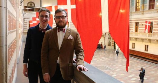 Да бацькоў расійца, які абвясціў аб шлюбе з мужчынам, прыйшла паліцыя