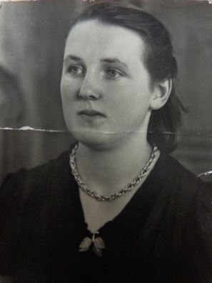 8/60 fond_virkauskaj_biblijateki_lapko_halina_mihajlovna_1939_1998_logo.jpg