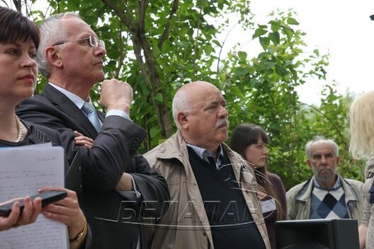 2/7 02_bykov_dacha.jpg