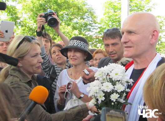 Сустрэча Алеся Бяляцкага на вакзале Сустрэча Алеся Бяляцкага на вакзале