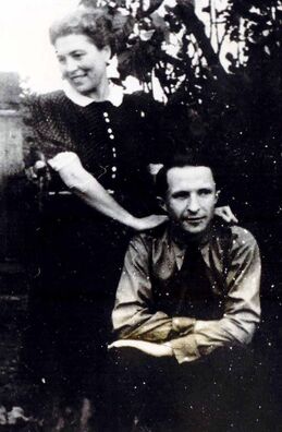 З другой жонкай Лідзіяй Сяргееўнай. 1945 год З другой жонкай Лідзіяй Сяргееўнай. 1945 год