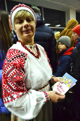 2/7 dsc_0123_logo.jpg