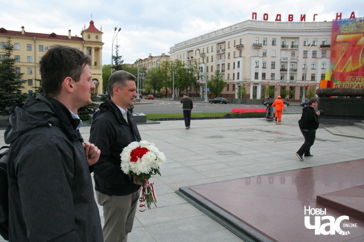 3/5 img_3790_logo.jpg