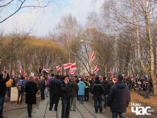 17/17 img_6493_logo.jpg