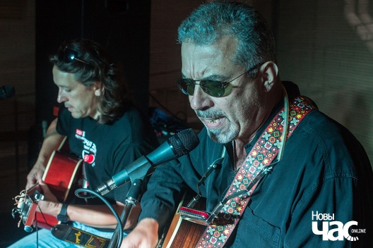 10/13 img_6824_logo.jpg