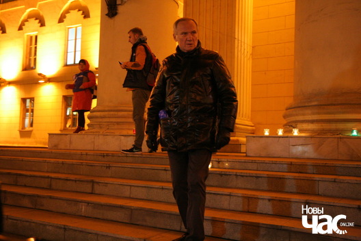 32/33 img_7679_logo.jpg