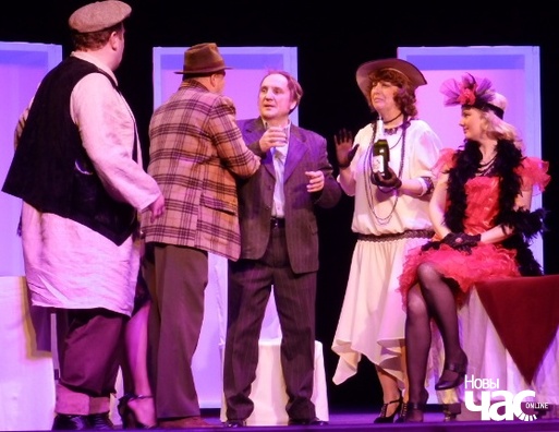 4/5 p4100293_logo.jpg