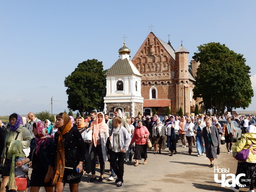 8/9 p8310258_logo.jpg