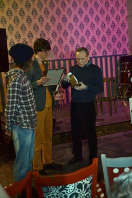 Уладзімір Някляеў узнагароджвае Мікіту Найдзёнава Уладзімір Някляеў узнагароджвае Мікіту Найдзёнава