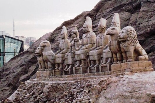 І чым быў (?) Німруд І чым быў (?) Німруд