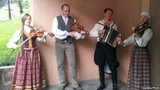 На беларускамоўным вяселлі ў Мінску На беларускамоўным вяселлі ў Мінску