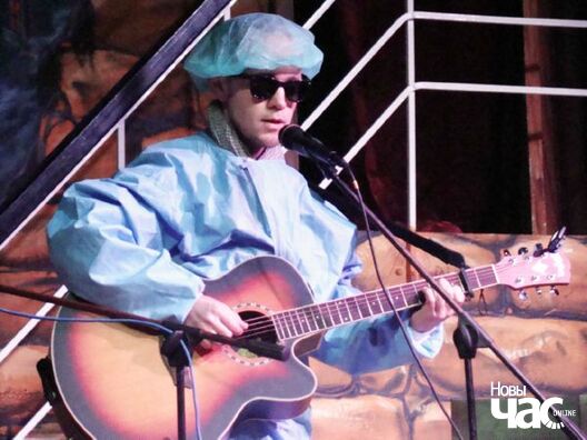 З роддома ў Мюзік-хол З роддома ў Мюзік-хол