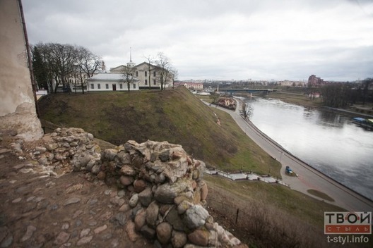 Замак і месца раскопак у 2015-м (2) Замак і месца раскопак у 2015-м (2)