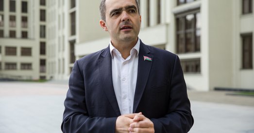 Мінус 1: Алег Гайдукевіч прыняў рашэнне зняцца з выбараў