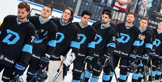 hokkey_30_08.jpg hokkey_30_08.jpg