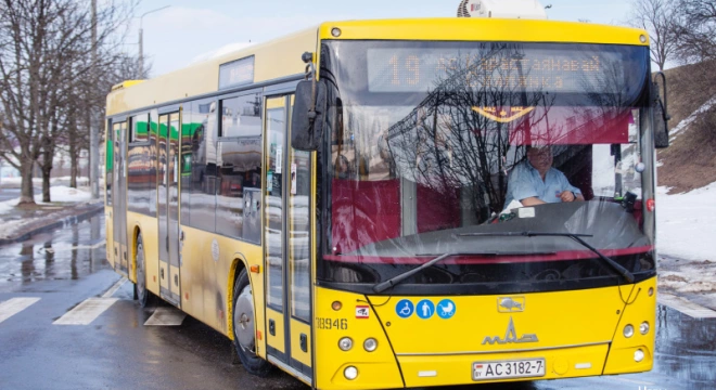 Мяжа з Польшчай: Чаму там чэргі? «Трэба паказаць, што Польшча вінаватая». Кіроўца аўтобуса — пра чэргі на мяжы