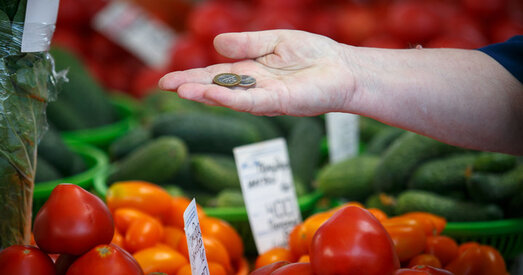 У Беларусі падымуць мінімальныя спажывецкія бюджэты. Як зменяцца выплаты