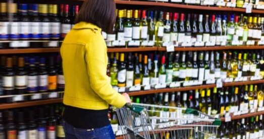 У Латвіі могуць перастаць прадаваць алкаголь пасля 19 гадзін і па нядзелях