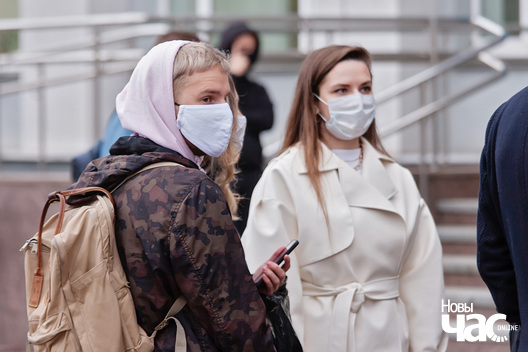 Студэнты ля БДУІР. Фота Дзмітрыя Дзмітрыева Студэнты ля БДУІР. Фота Дзмітрыя Дзмітрыева