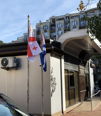 6/8 img_0196_2_logo.jpg