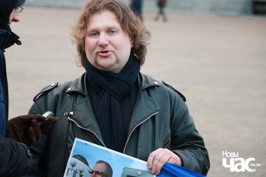 5/8 img_0394_1280x853_logo.jpg