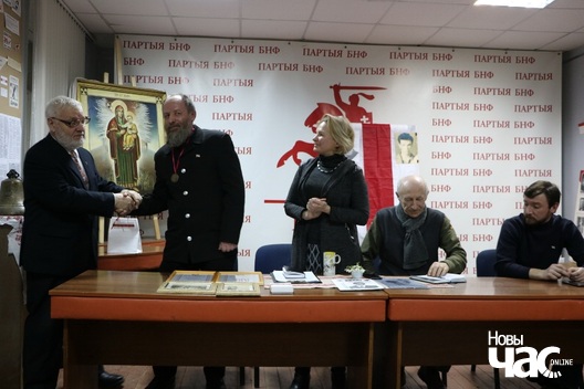 8/15 img_0601_logo.jpg