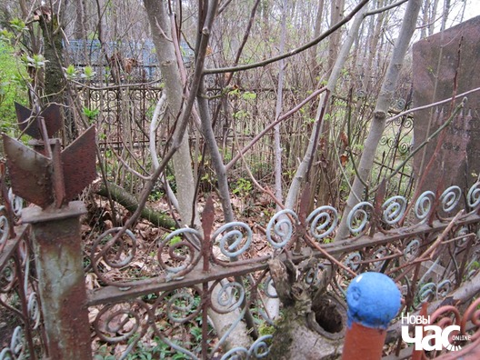 2/5 img_0630_logo.jpg