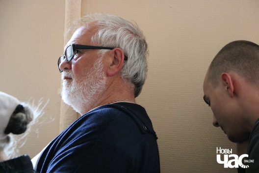 21/21 img_0657_logo.jpg