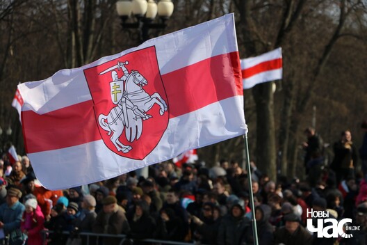 3/6 img_0999_1500x1000_logo.jpg