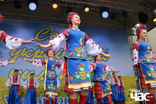 15/38 img_1046_1024x683_logo.jpg