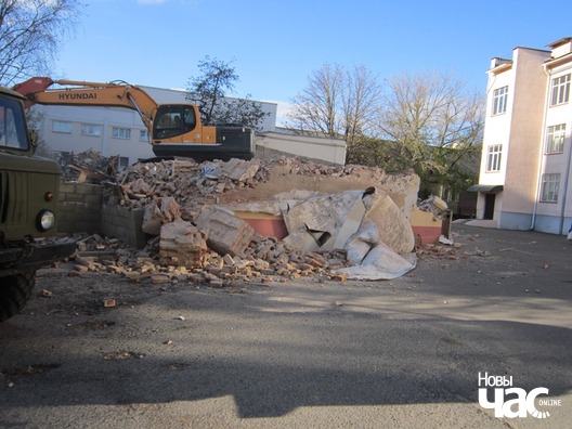 img_1218_logo.jpg img_1218_logo.jpg