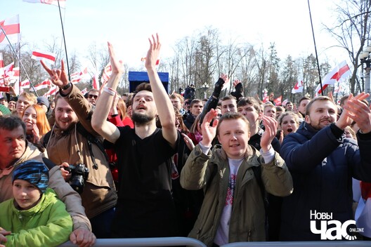 6/8 img_1317_1500x1000_logo.jpg