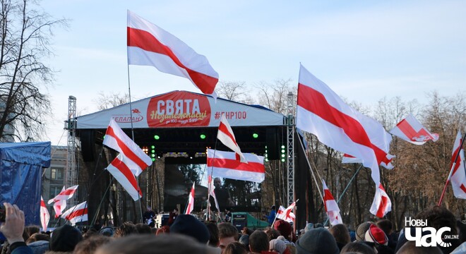 «Свята Незалежнасці» наведалі каля 50 тысяч чалавек (фота, відэа) «Свята Незалежнасці» наведалі каля 50 тысяч чалавек (фота, відэа)