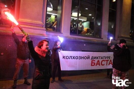 4/7 img_1497_1280x853_logo.jpg