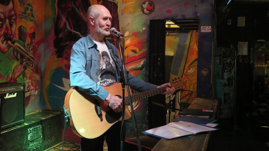 14/26 img_1862_logo.jpg