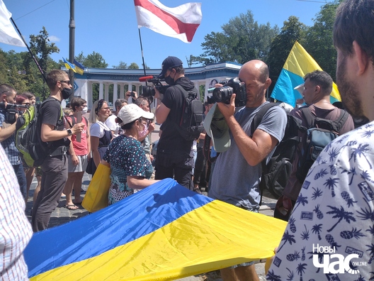 18/24 img_20200628_124652_logo.jpg