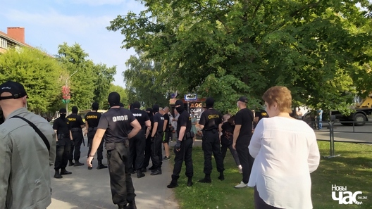 Акцыя ў Слуцку 4 жніўня. Фота Зінаіды Цімошак Акцыя ў Слуцку 4 жніўня. Фота Зінаіды Цімошак