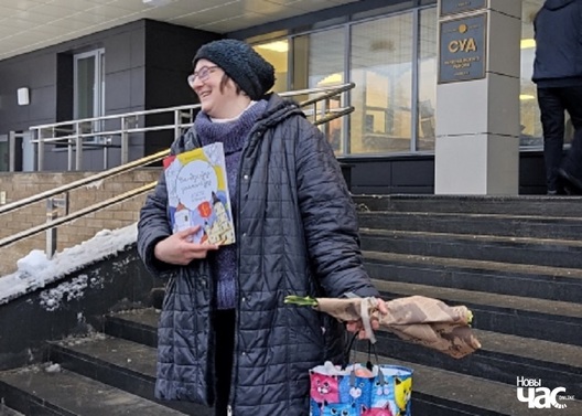 Валерыя Чарнаморцава пасля суду. Мінск, 16 студзеня 2023 Валерыя Чарнаморцава пасля суду. Мінск, 16 студзеня 2023