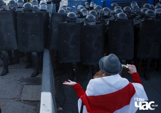 Марш 25 кастрычніка ў Мінску. Ілюстрацыйнае фота Аляксандра Зяньковіча Марш 25 кастрычніка ў Мінску. Ілюстрацыйнае фота Аляксандра Зяньковіча