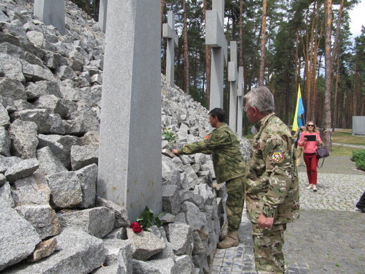 img_2373.jpg img_2373.jpg