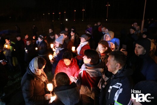 21/30 img_2390_1024x683_logo.jpg