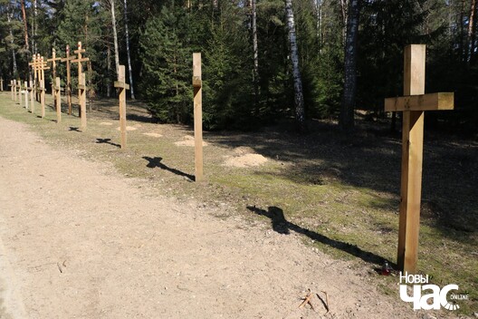 4/20 img_3276_1280x853_logo.jpg