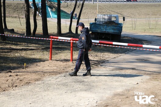 12/20 img_3285_1280x853_logo.jpg