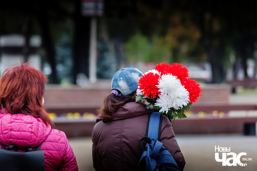 2/10 img_3323_2_logo.jpg