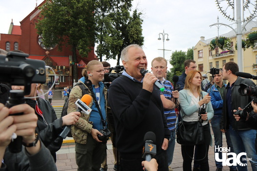 4/4 img_3329_logo.jpg