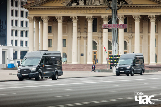 4/10 img_3345_1_logo.jpg