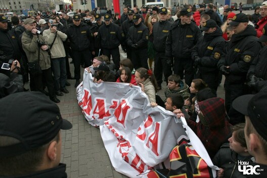 img_3423_logo_1.jpg img_3423_logo_1.jpg